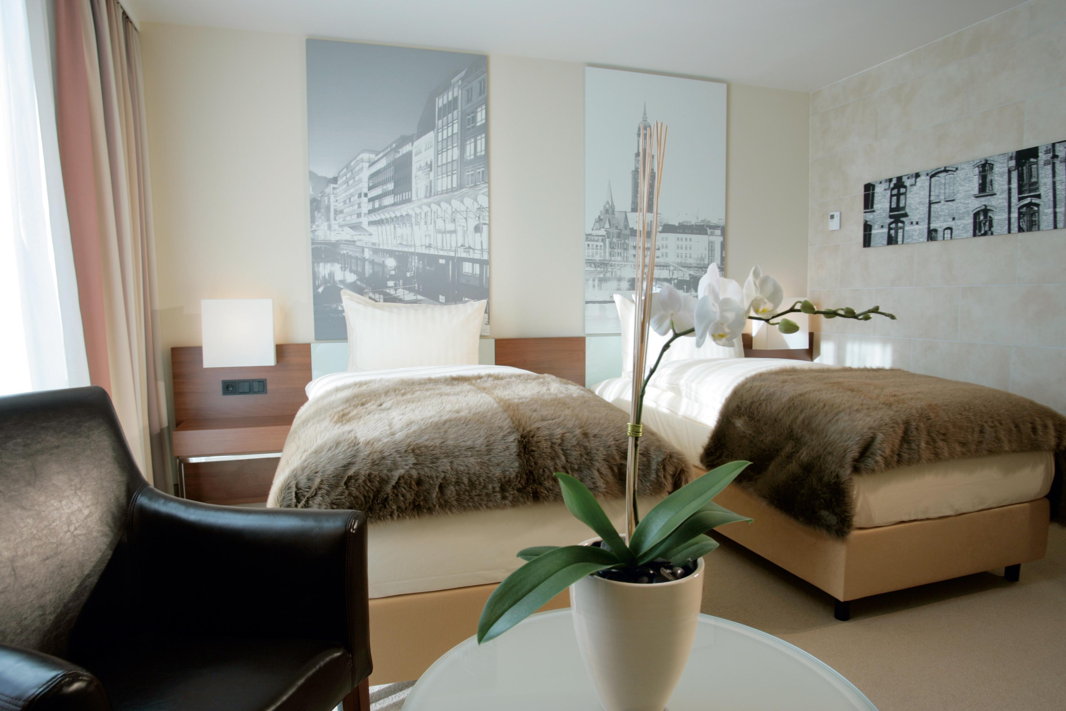 Lindner Hotel Hamburg Am Michel, Part Of Jdv By Hyatt Exterior photo