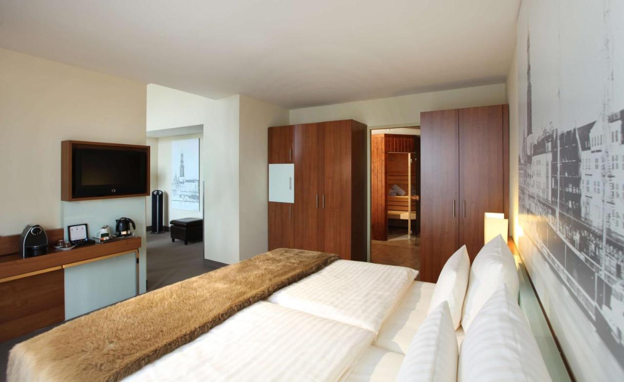 Lindner Hotel Hamburg Am Michel, Part Of Jdv By Hyatt Exterior photo